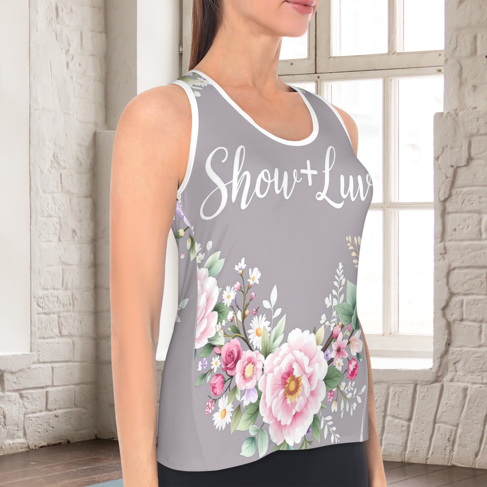 Show+Luv floral heart wreath