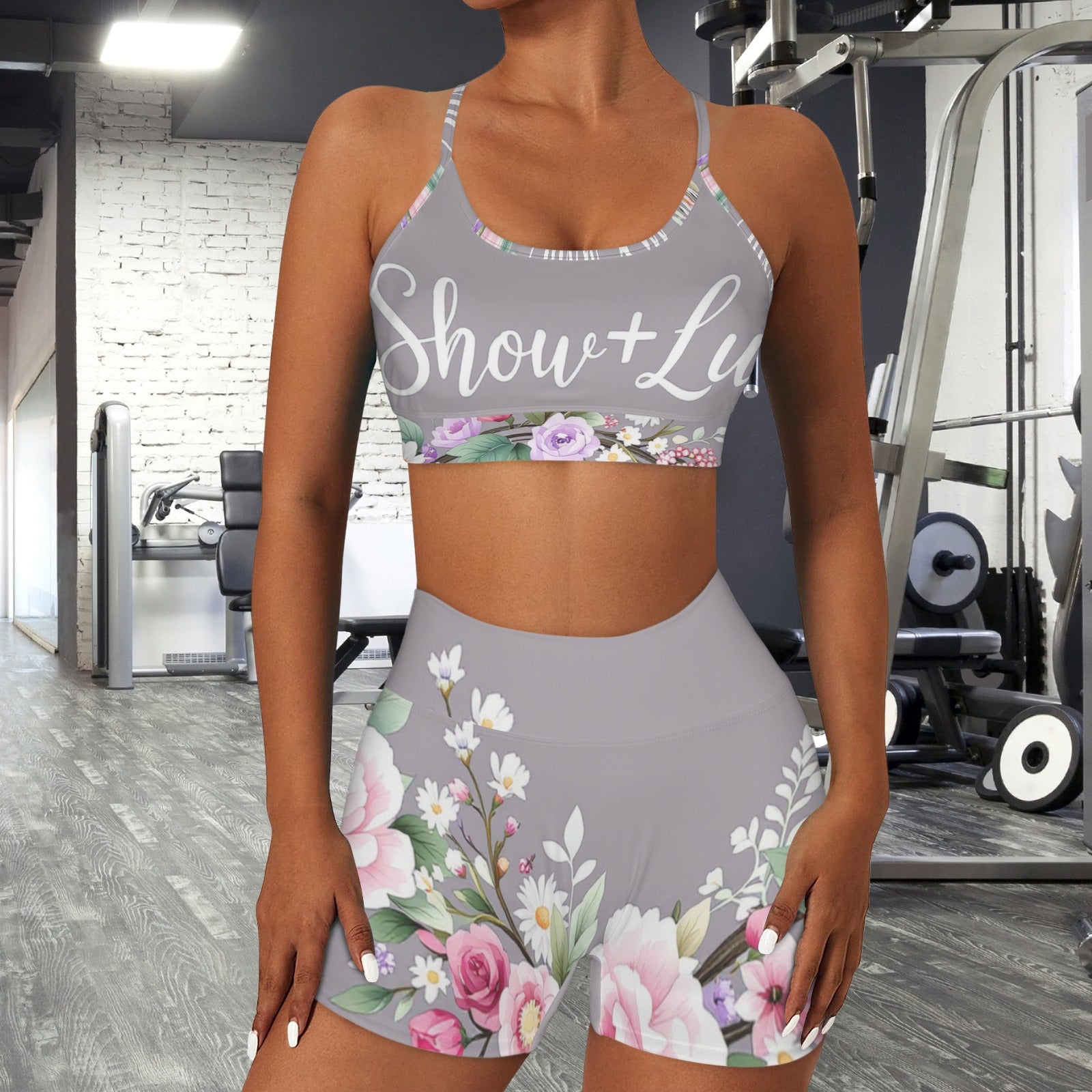 Show+Luv floral heart wreath